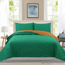 Ultrasonic Quilt Set with triangle pattern